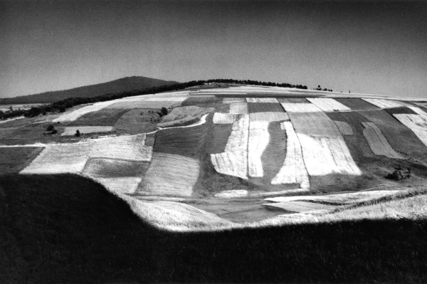 fot_Pawel Piersinski_z cyklu Portret Ziemi Kieleckiej_Krajobraz wymyslony_brom_1957_2