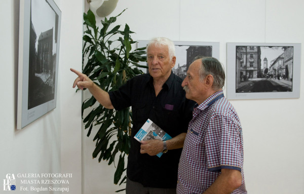 Rzeszów Janusza wernisaż_06_BOGDAN_SZCZUPAJ